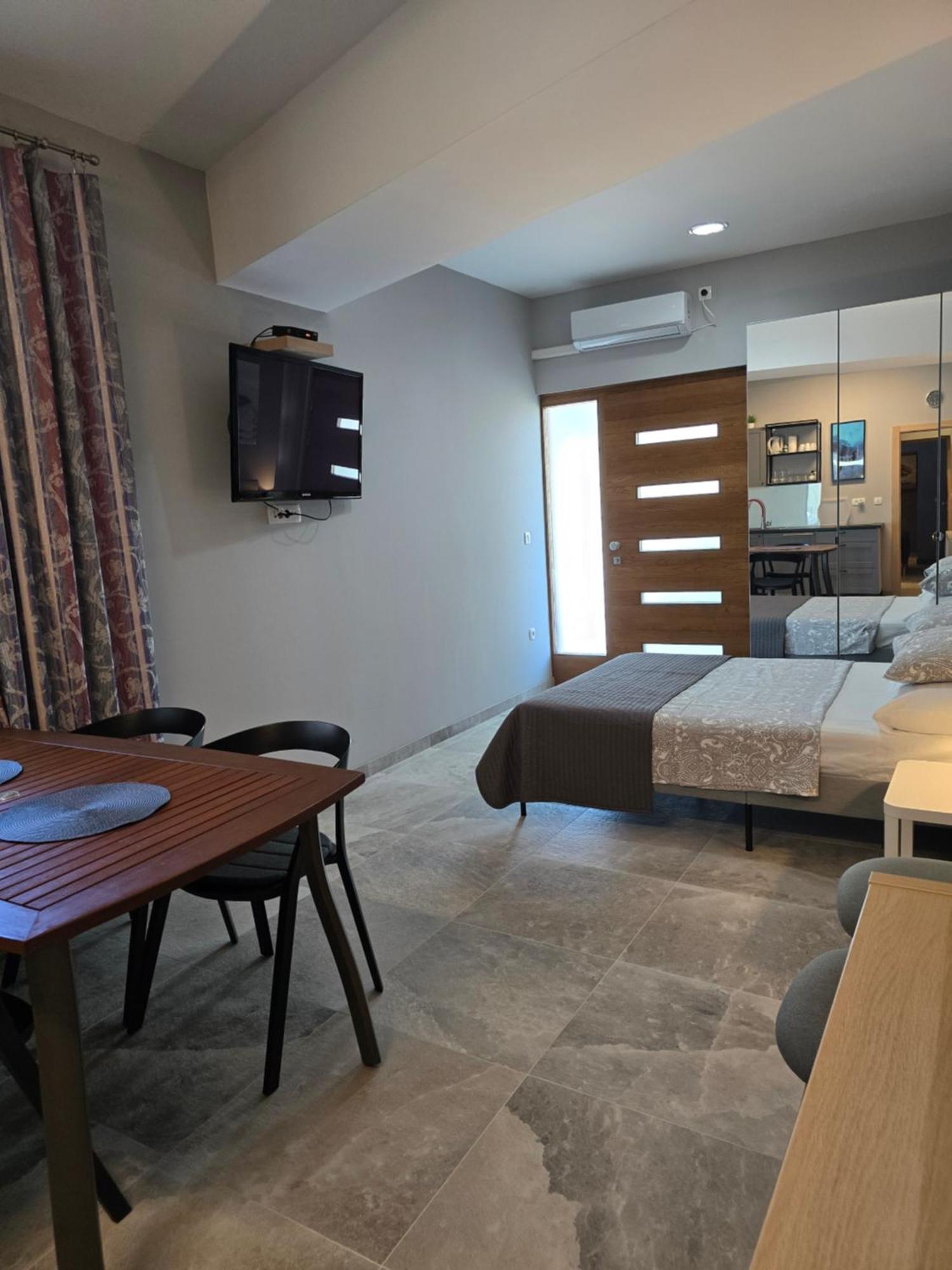 Apartmani Kameno Sidro Bilice Chambre photo