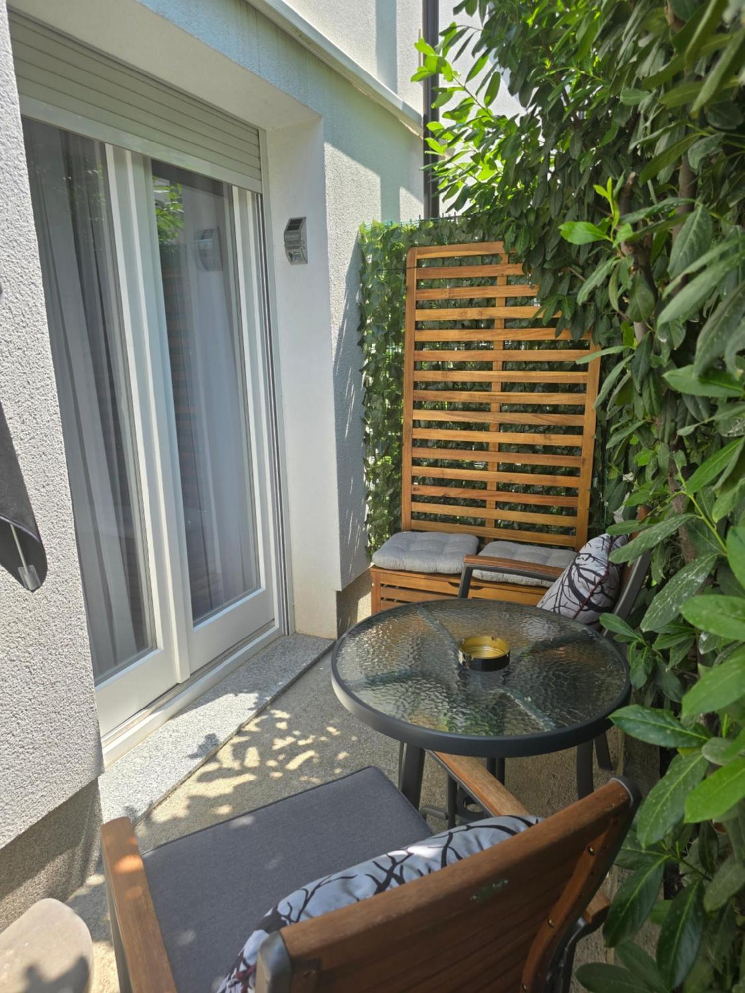 Apartmani Kameno Sidro Bilice Chambre photo